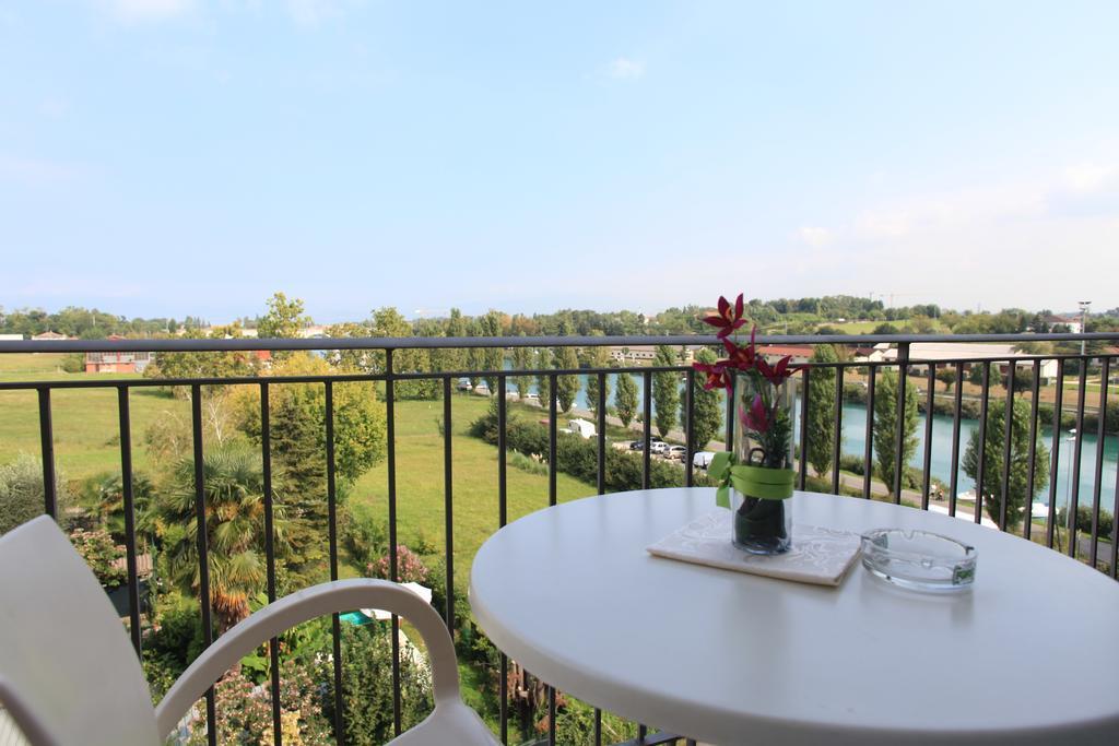 Rivus Hotel 3*